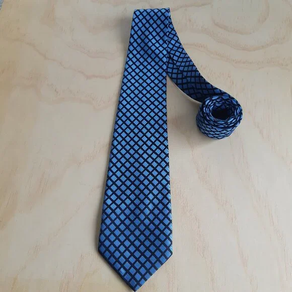 Protocol tie - Picture 3 of 6